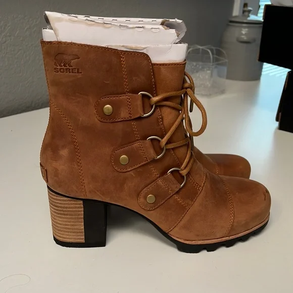 ankle boots sorel women's addington lace up booties